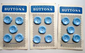 15 x Pretty Vintage Pale Blue Plastic Flower Design Buttons On Card. 2 Hole. - Picture 1 of 4