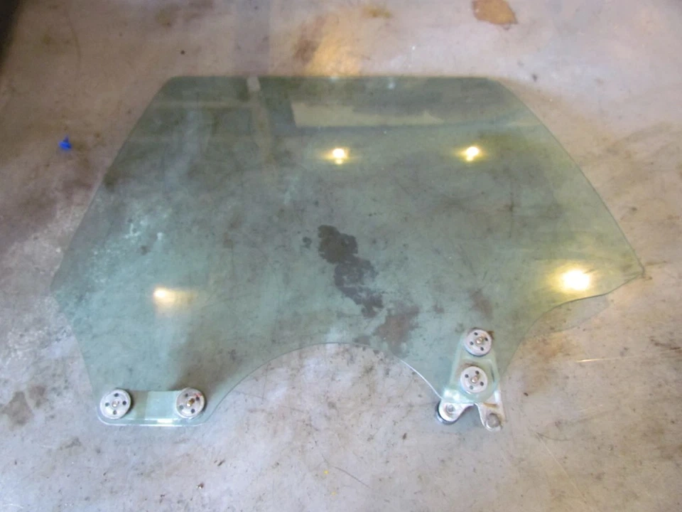 Subaru Forester XT 2006 puerta trasera izquierda vidrio Foto 1 de 1