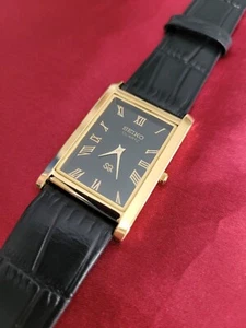 ⚡Pristine - Rare Vintage Seíko Slim Tank Quartz Gentlemen's Leather Wrist Watch - Picture 1 of 5