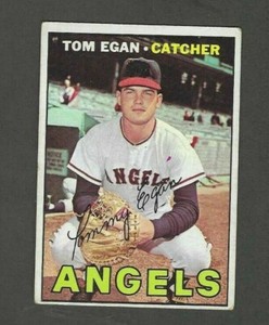1967 TOPPS TOM EGAN #147 CALIFORNIA ANGELS  (FREE SHIPPING)