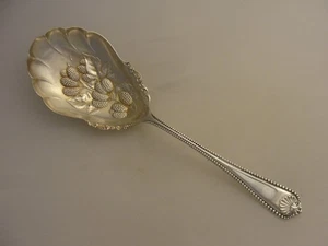 ANTIQUE ORNATE MILAN 1900 SILVER PLATE BERRY / SERVING SPOON  LOT *56 - Picture 1 of 3