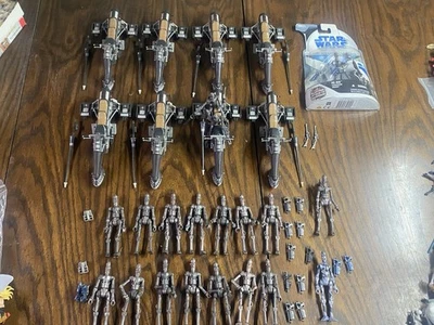 Star Wars Clone Wars CW TCW IG-86 Assassin Droid X18 Cad Bane Bike X8 Lot 1/18 - Image 1 of 4