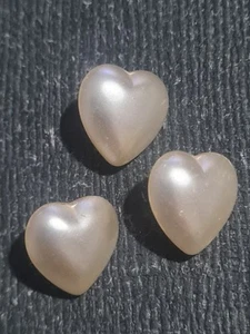 Set Of 3 Pearlescent Heart Shaped Glass Buttons - Picture 1 of 3