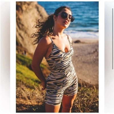 Body Skatie Sydne Mameluco Weho Estampado Animal Pequeño Ondulado Mono Verano Cebra Foto 1 de 4