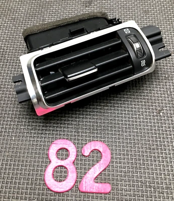 09-14 Hyundai Genesis Driver delantero izquierdo inferior aire acondicionado calefacción ventilación rejilla OEM Foto 1 de 4