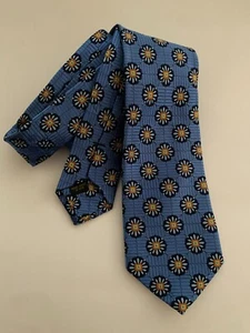 JOS.A. BANK SIGNATURE GOLD TIE 58X3" WIDE.NEW.USA - Picture 1 of 2