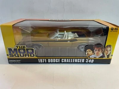 Greenlight Dodge Challenger 340 1971 THE MOD SQUAD 1/18 13566 - Immagine 1 di 3
