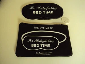 "It's Mother F@cking Bedtime" Baumwoll-Augenmaske & Beutel schwarz von LA Trading Co. - Bild 1 von 1