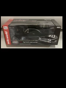 1/2 Plymouth Road Runner 1969 NERO 1:18 Auto World 1232 - Foto 1 di 5