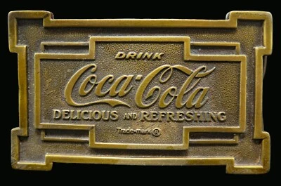 Fivela de cinto vintage bergamota refrigerante Coca Cola bronze funciona - Imagem 1 de 4
