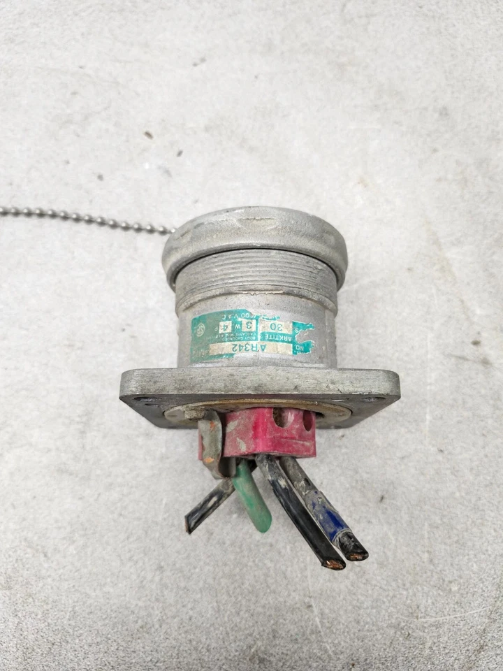USED NO BOX Crouse Hinds Pin And Sleeve AR342 - Image 1 of 4