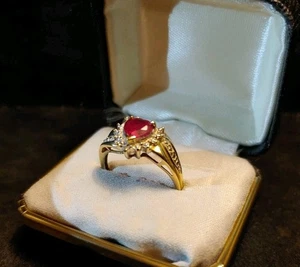 Ladies 10k Heart Shaped Ruby and Diamond Chips Ring 2.2 Grams - Picture 1 of 12