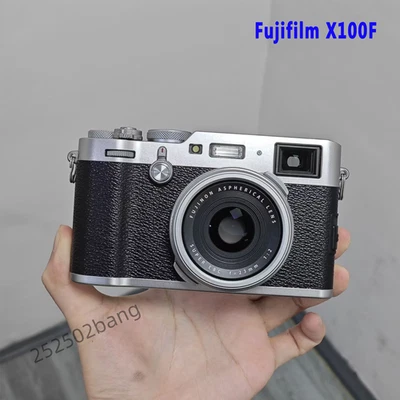 Cámara digital Fujifilm X100F 24,3 MP APS-C - plateada 95 % NUEVA Foto 1 de 4