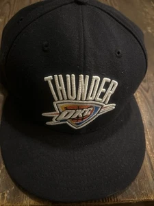 New Era Oklahoma Thunder eng anliegende Herrenmütze Kappe marineblau 7 3/4  - Bild 1 von 5