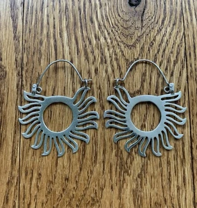 Sterling Silber Cutout Sonne Creolen - Bild 1 von 7