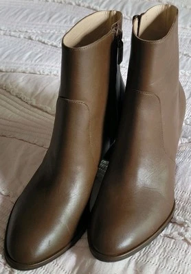 Stuart Weitzman Ryland 60 Leather Booties Brown Sz 9B - Image 1 of 4