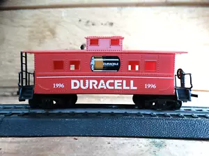 Life Like HO Scale 41' Duracell 1996 Center Cupula Hobby Model Railroad Caboose - Picture 1 of 6