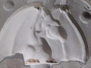 Molde de cerámica de fundición deslizante vintage de murciélago  - Imagen 1 de 2