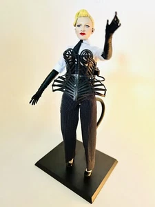 Madonna Vogue MDNA concerto ispirato OOAK Doll figura personalizzata da collezione Doll - Foto 1 di 12
