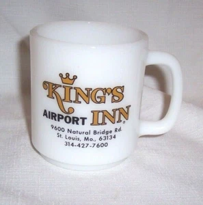 VINTAGE MILK GLASS KING'S AIRPORT INN ST LOUIS , MO COFFEE MUG HOTEL ADVERTISING - Picture 1 of 2