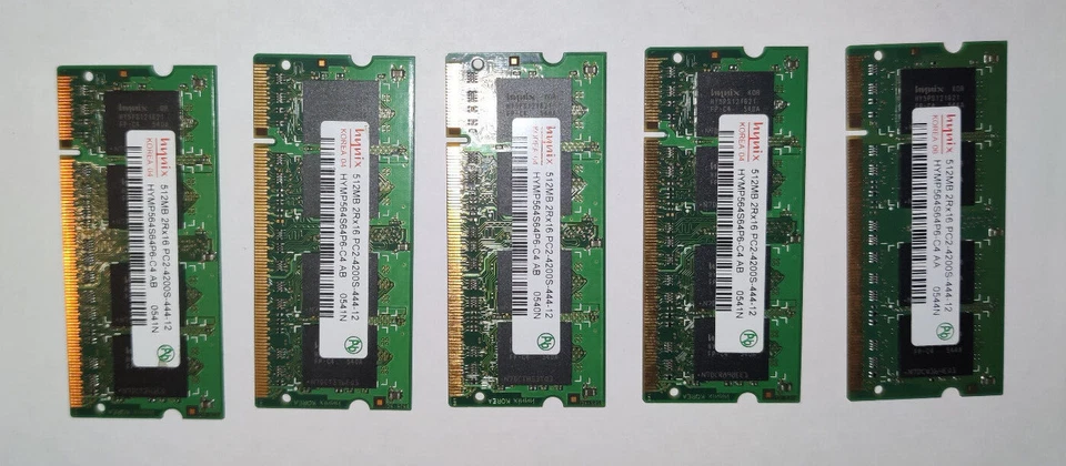 Memoria SODIMM 512M DDR2-533 2Rx16 PC2-4200S Hynix HYMP564S64P6-C4 AB - Immagine 1 di 1