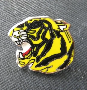TIGER HEAD GROWLING ROARING BIG CAT LAPEL PIN 1 INCH - Picture 1 of 2