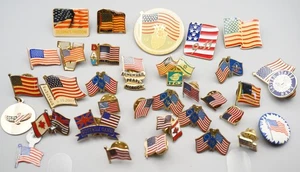 Vintage American Flag Patriotic Pins & Pendant Large Group Lot Of 34 - Picture 1 of 2