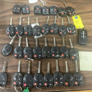 Ford Lincoln Mercury Remote Key Fob Smart Lot Transmitter USED OEM 32 - Picture 1 of 11