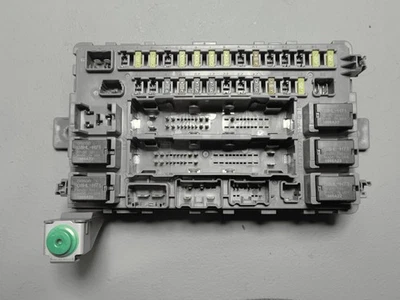 Bloque de unión trasera Acura MDX 2017-2020 relé y fusibles OEM Foto 1 de 4