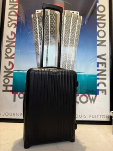 Valigia Rimowa Salsa 35L nera 2 ruote 810.52.32.2 - Foto 1 di 10