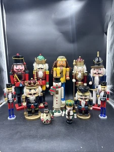 Schiaccianoci lotto 12 pezzi, da 4” a 15” - Foto 1 di 9