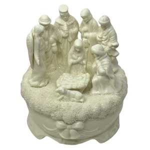 Vintage All-White Nativity Scene Plays SILENT NIGHT Musical Christmas Decor - Picture 1 of 8