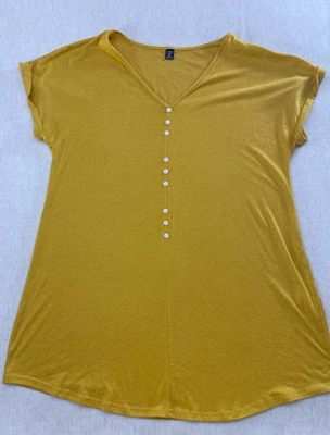 Shein Curve 女式 2XL 黄色短袖 V 领纽扣休闲套衫 — 第 1/4 张图片