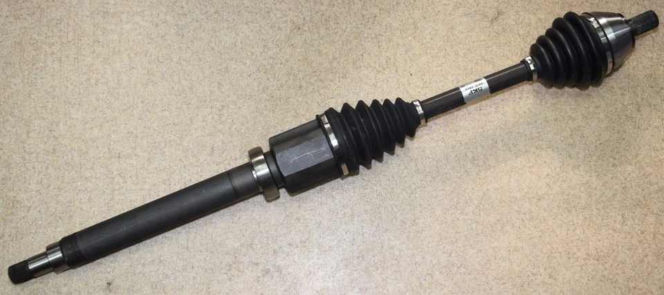 cardan avant droite SKF VKJC4868 VOLVO C30 D2 / S40 II D2 / V50 D2 neuf - Photo 1/1