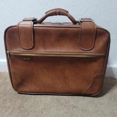 Spartanite Brown Leather Suitcase with Key Medium Display Travel Vintage VGC - Image 1 of 4