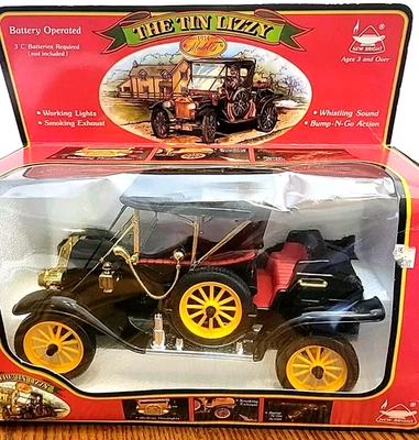 Modelo T "The Tin Lizzy" Funciona con Pilas en Caja 1914 Luces, Escape para Humar Foto 1 de 4