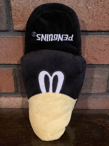 Pittsburgh Penguins Youth Iceburg Slippers Cover