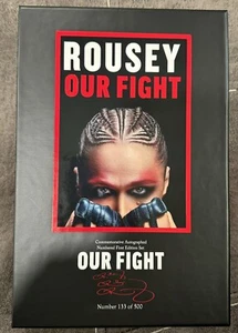 Neu WWE Rhonda Rousey Buch Unser Kampf Hardcover Deluxe Box Set /500 Autogramm UFC - Bild 1 von 6
