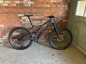 2019 Specialized Stumpjumper Expert Carbon 29 XL *CARBON RIMS* - Picture 1 of 7