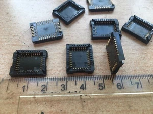 32 Pin Surface Mount IC Sockets   for a 9 x 7 chip  Low Profile   8 PIECES  Z226 - Picture 1 of 4