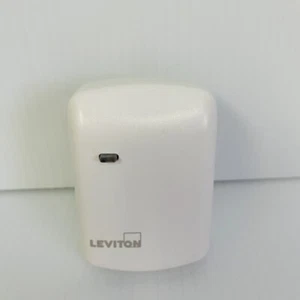 Leviton VIZIA RF+ Plug In VRP03-300 Lamp Dimming Module Incandescent Only - Picture 1 of 4