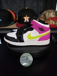 Air Jordan 1 Mid SE Cyber Active Fuchsia GS Size 3.5Y Womens 5 - Picture 1 of 6