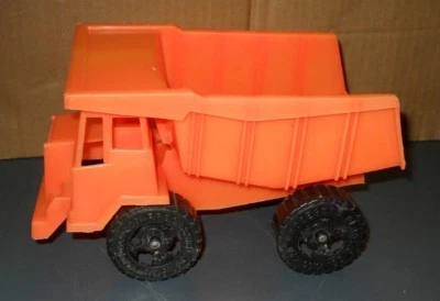 VINTAGE PROCESSED PLASTIC CO ORANGE DUMP TRUCK #1661 MADE IN USA  - Image 1 of 4
