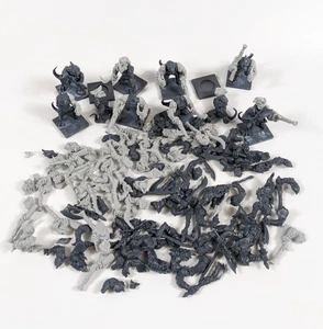 KINGS OF WAR Miniatur Kriegsspiel SALAMANDER KORSAREN Echse Dino Krieger Mantik - Bild 1 von 1