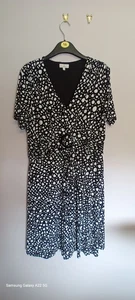 Country Casuals Petite L(UK14) pull on knee length dress with stretch VGC - Picture 1 of 8