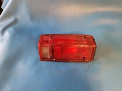 84 85 86 87 88 89 90 BRONCO II LUZ TRASERA IZQUIERDA 123970 Foto 1 de 3