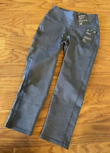 GapFit, Sz XS, Charcoal Grey, GSPEED Capri-Length Legging w/4-Way Stretch. NEW - Picture 1 of 12