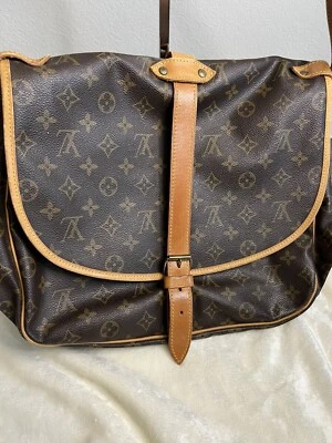 Louis Vuitton Samur 35 Foto 1 de 4