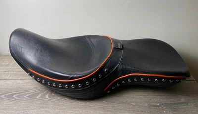 1991-1995 Harley Davidson Dyna Corbin Gunfighter & Lady Seat 283 Black Red - Image 1 of 4