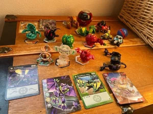 Lote Mixto de Tarjetas Magnéticas Bakugan Criaturas Rad Robots Yakbot Dinotrux Reptil - Imagen 1 de 19